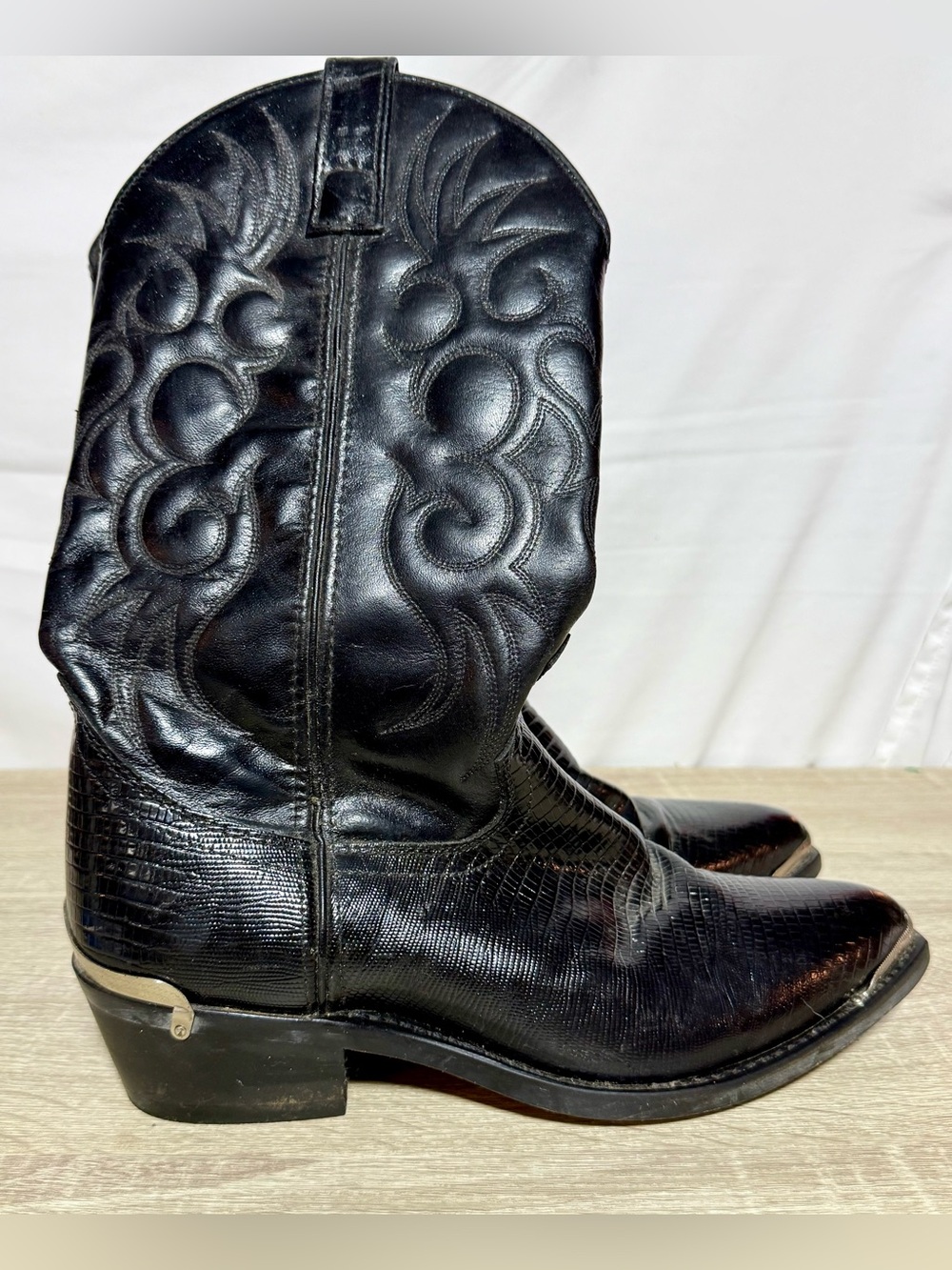 Men's Laredo Boots Size 8.5EW Western Black Leather Cowboy - 68085